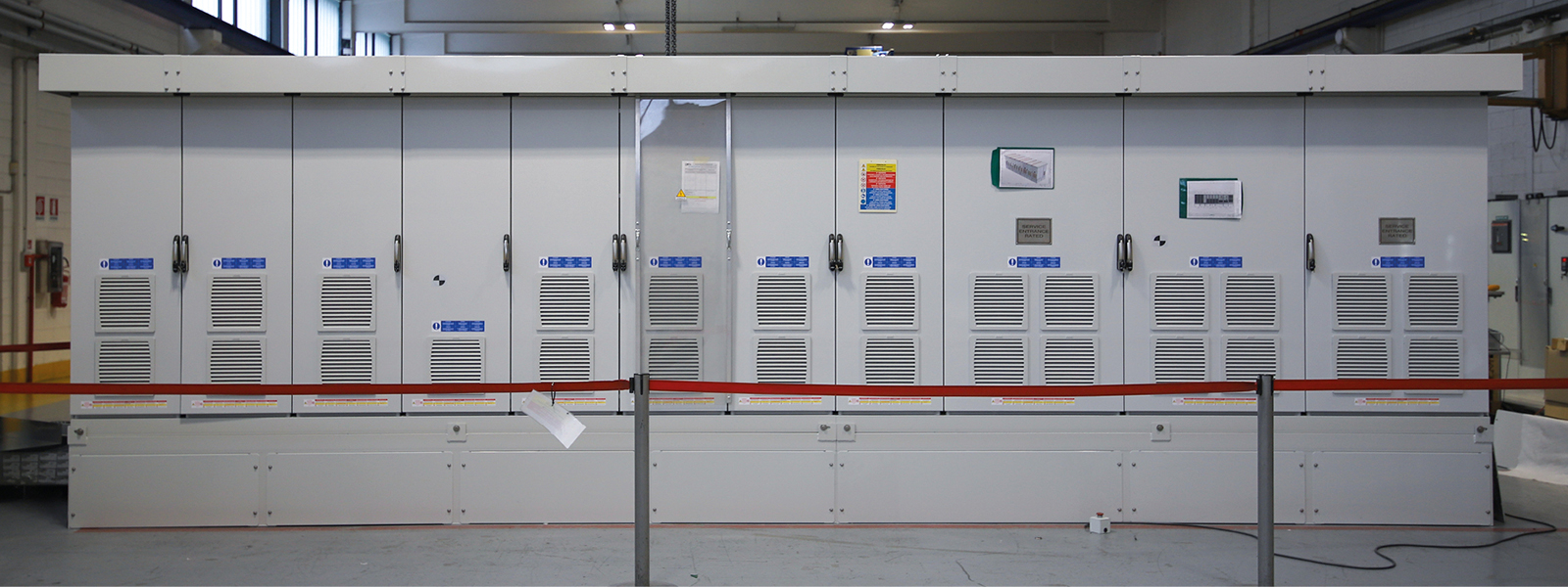 SIRIUS 2500KVA OUTDOOR: STABILIZZATORE DI TENSIONE SU MISURA PER UNA SEDE DIPLOMATICA IN AFRICA