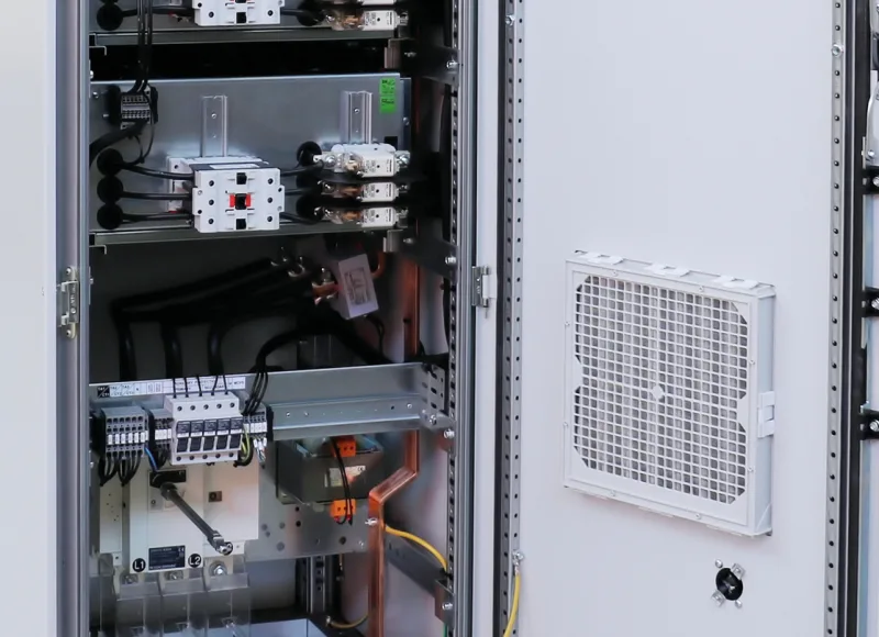 TOUS LES COMPOSANTS DES BATTERIES DE CONDENSATEURS