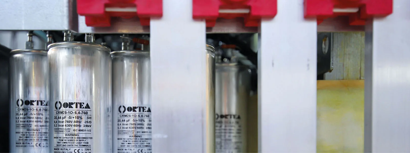 SYSTEMES DE COMPENSATION D’ENERGIE REACTIVE BT SUR MESURE POUR APPLICATIONS INDUSTRIELLES AU MOYEN-ORIENT