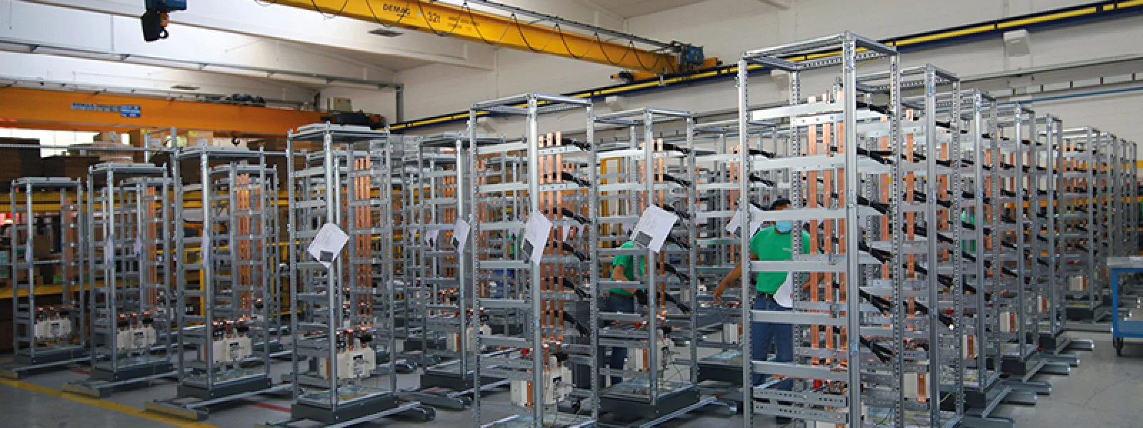POWER FACTOR CORRECTION SOLUTIONS FOR A LARGE INTERNATIONAL AIRPORT